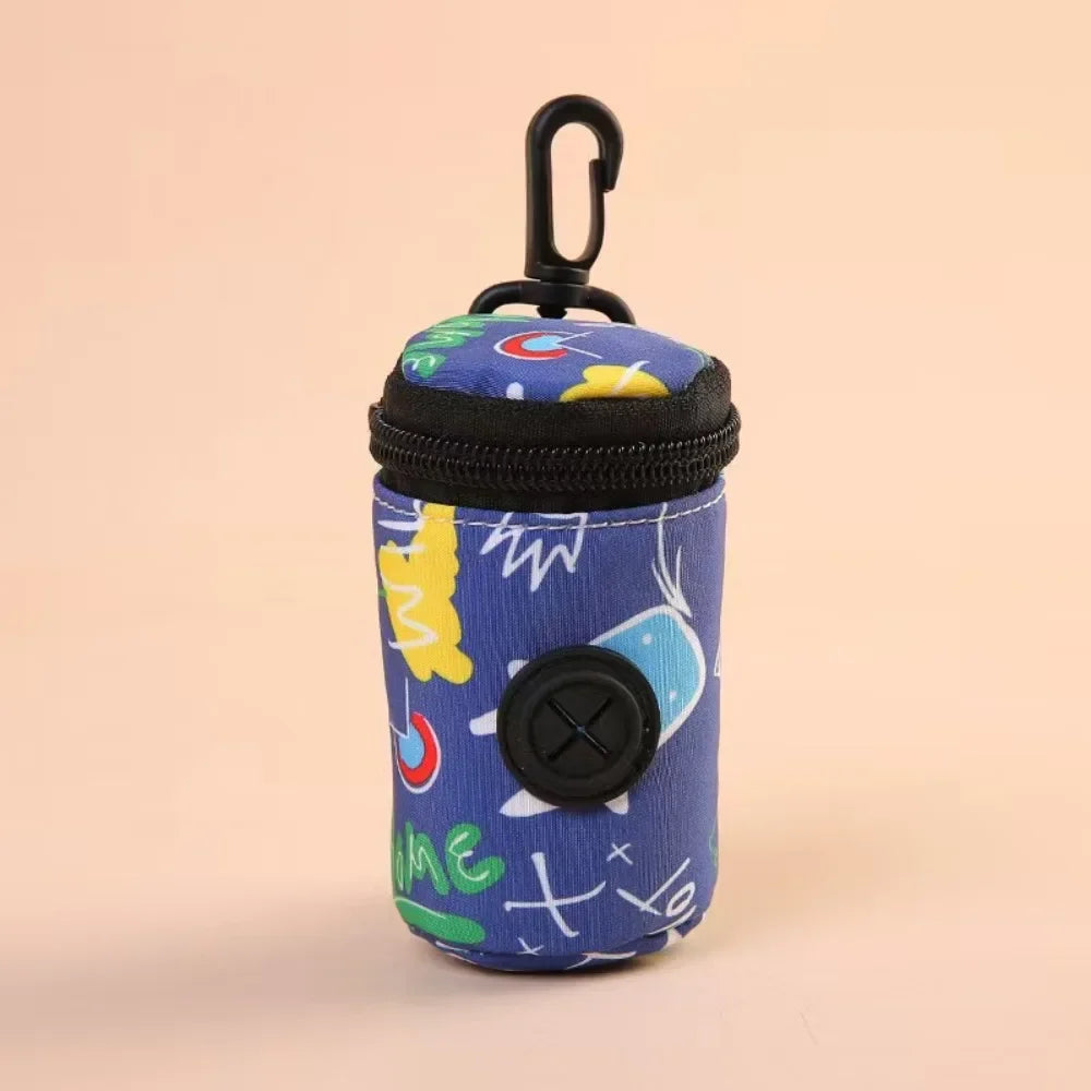 Dispensador de Bolsas para Excrementos de Perro Colgable con Cremallera Accesorio para Pasear Perros Soporte para Bolsas de Basura Portátil Lindo Organizador de Bolsas de Basura Suministros para Mascotas