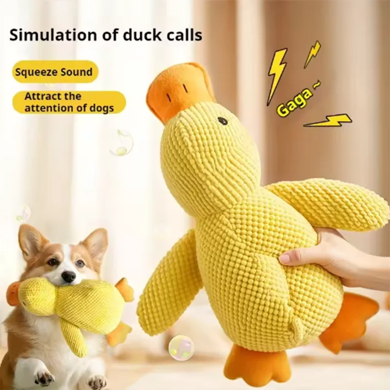 Perro durmiendo con pato de juguete para perros para aliviar el aburrimiento, pequeño pato amarillo, muñeco de peluche interactivo para mascotas, suministros para mascotas.