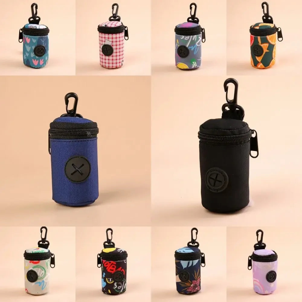 Dispensador de Bolsas para Excrementos de Perro Colgable con Cremallera Accesorio para Pasear Perros Soporte para Bolsas de Basura Portátil Lindo Organizador de Bolsas de Basura Suministros para Mascotas
