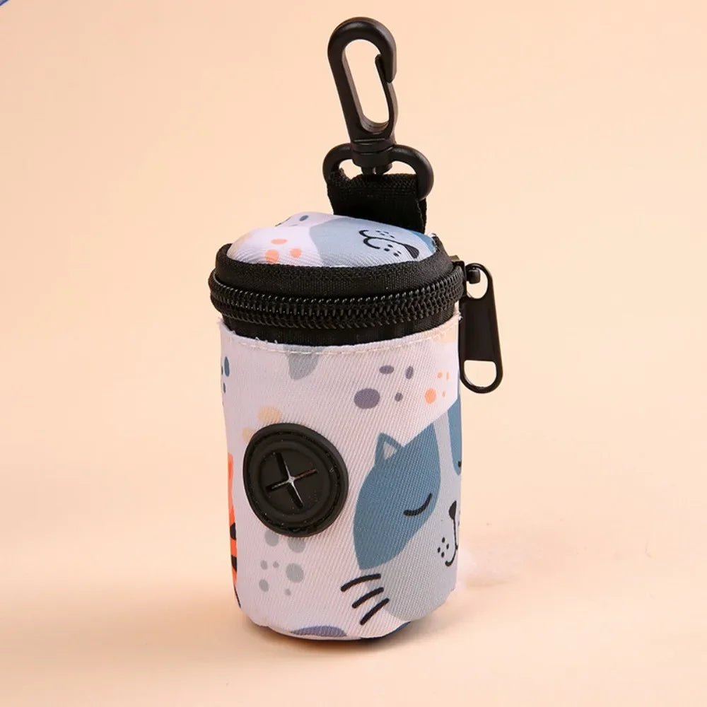 Dispensador de Bolsas para Excrementos de Perro Colgable con Cremallera Accesorio para Pasear Perros Soporte para Bolsas de Basura Portátil Lindo Organizador de Bolsas de Basura Suministros para Mascotas