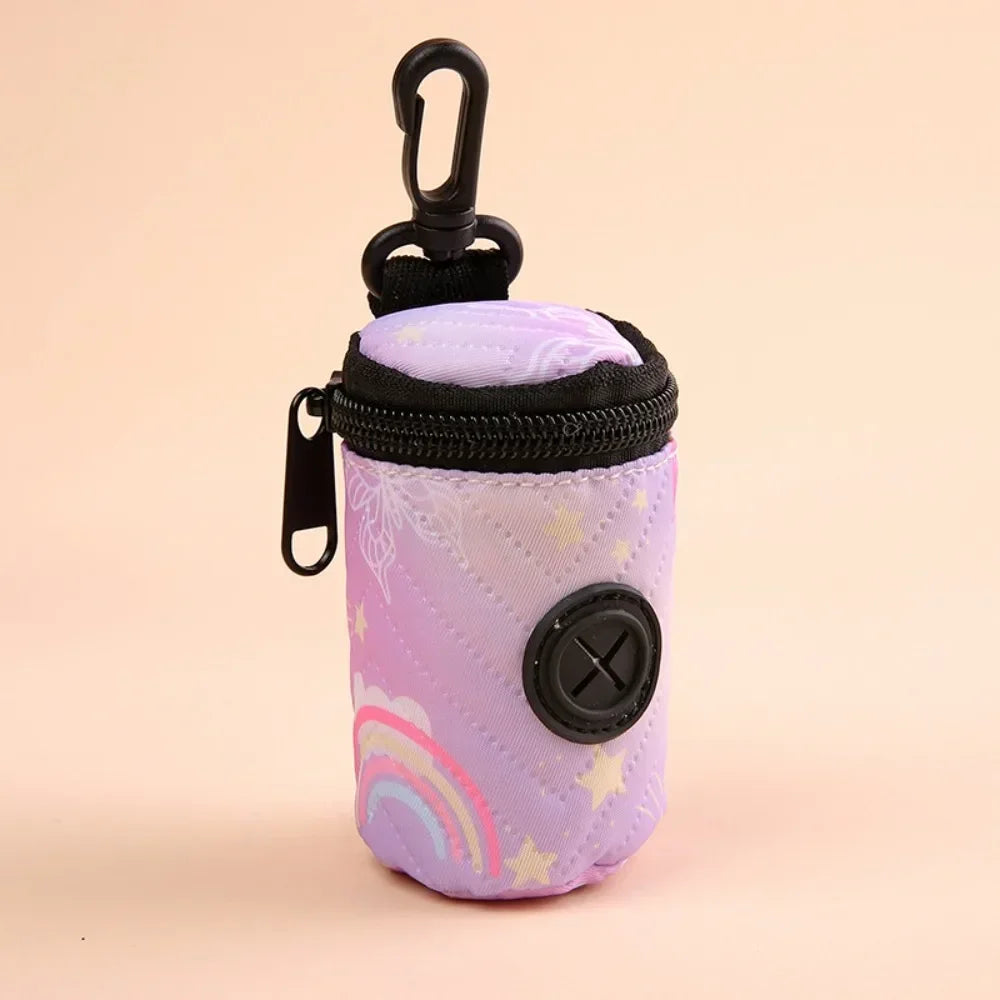 Dispensador de Bolsas para Excrementos de Perro Colgable con Cremallera Accesorio para Pasear Perros Soporte para Bolsas de Basura Portátil Lindo Organizador de Bolsas de Basura Suministros para Mascotas