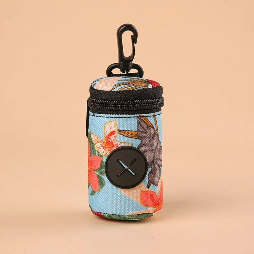 Dispensador de Bolsas para Excrementos de Perro Colgable con Cremallera Accesorio para Pasear Perros Soporte para Bolsas de Basura Portátil Lindo Organizador de Bolsas de Basura Suministros para Mascotas